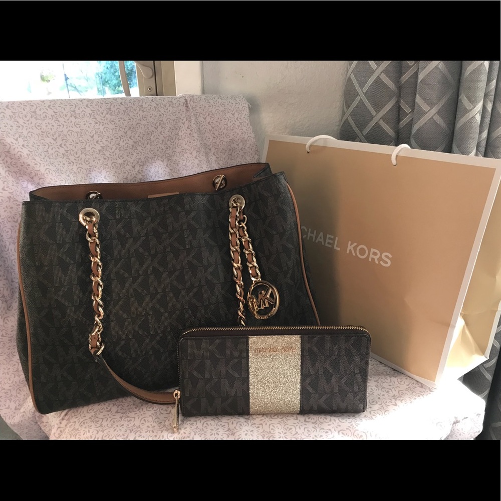 Michael Kors Matching Jet Set Purse and Wallet